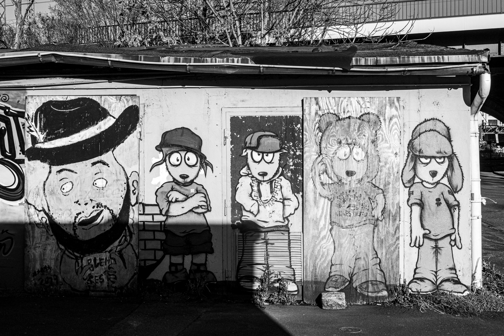 P1062773-Graffitti-Gang