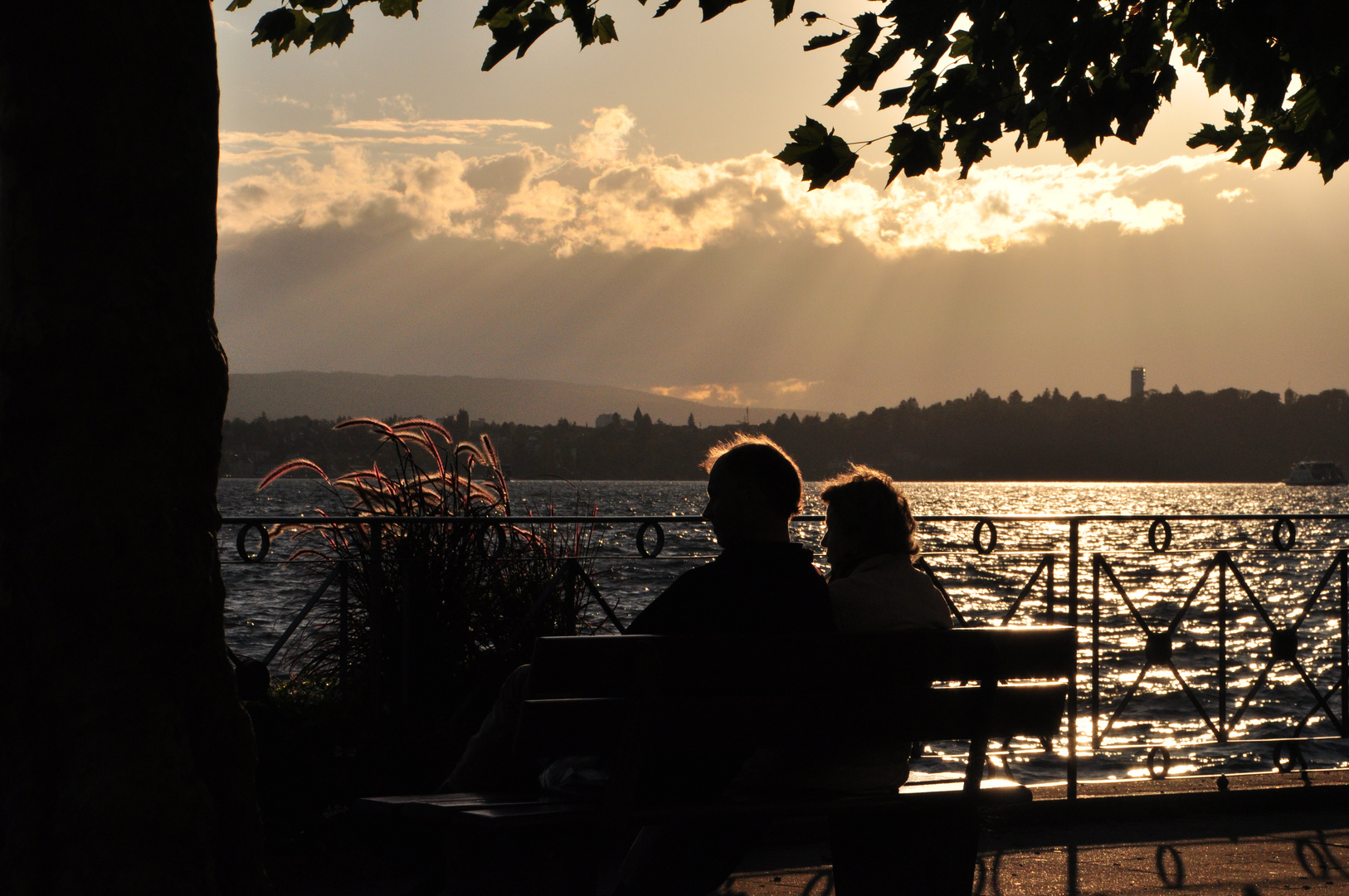 Paar im Abendlicht