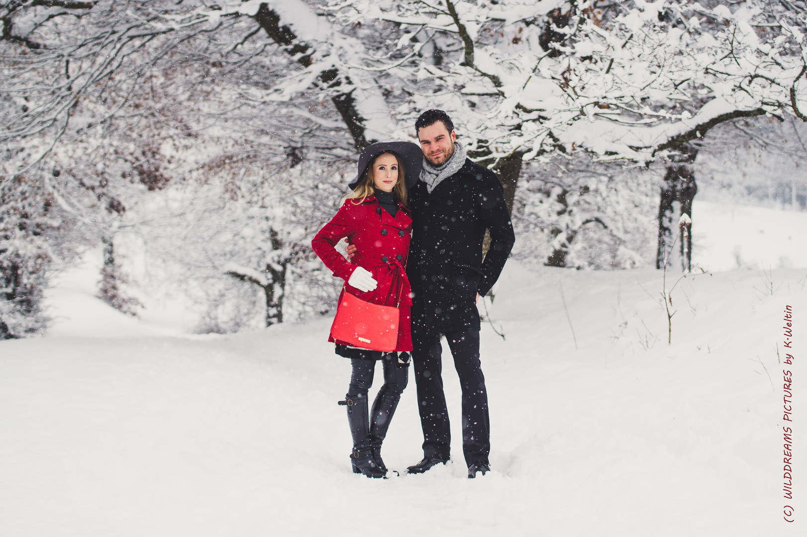 Paar im Schnee - ein Wintermärchen