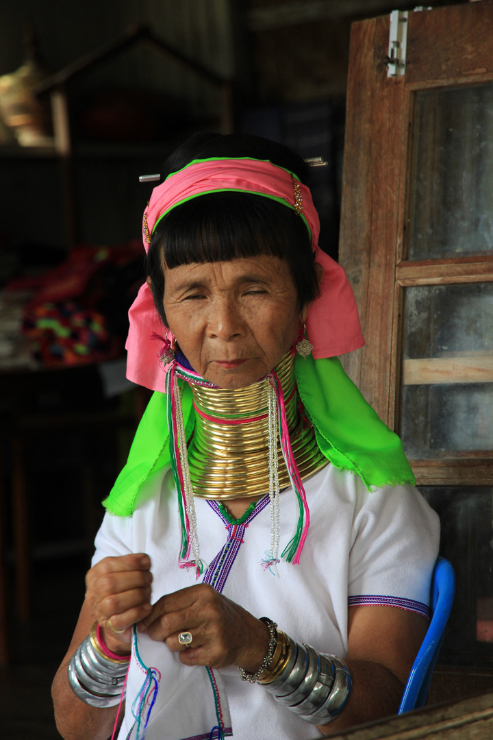 Padaung Frau (Inle See, Myanmar)