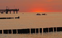 Paddeln im Sonnenuntergang