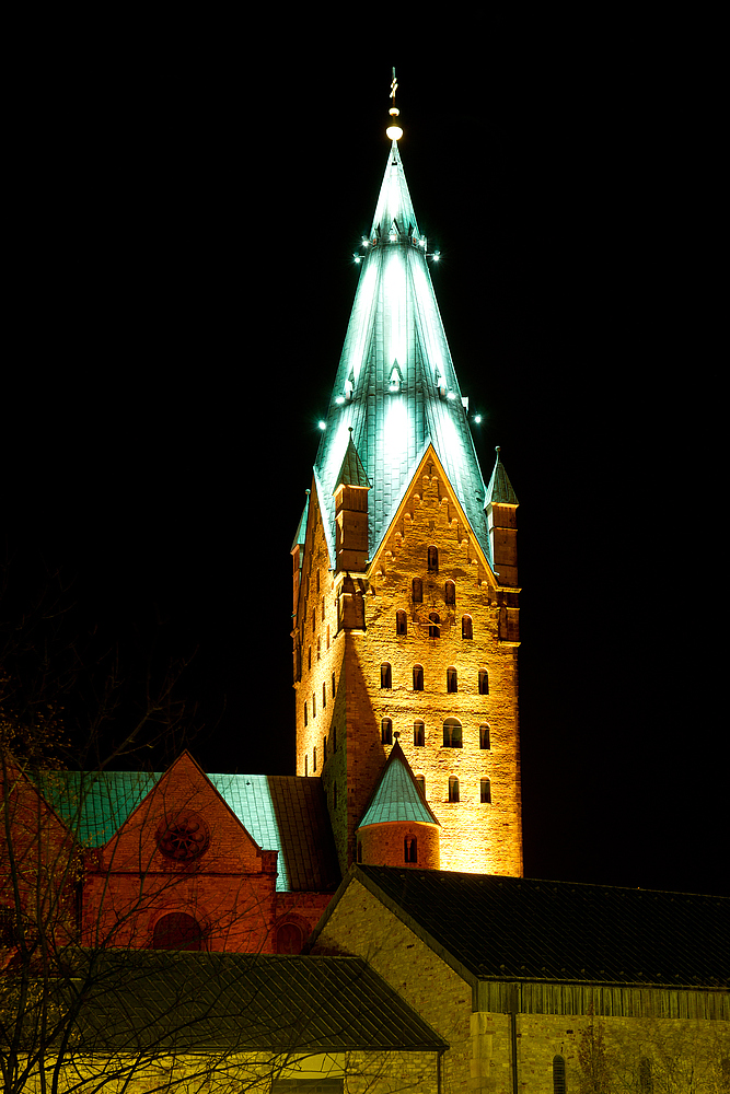 Paderborner Dom zur Adventszeit