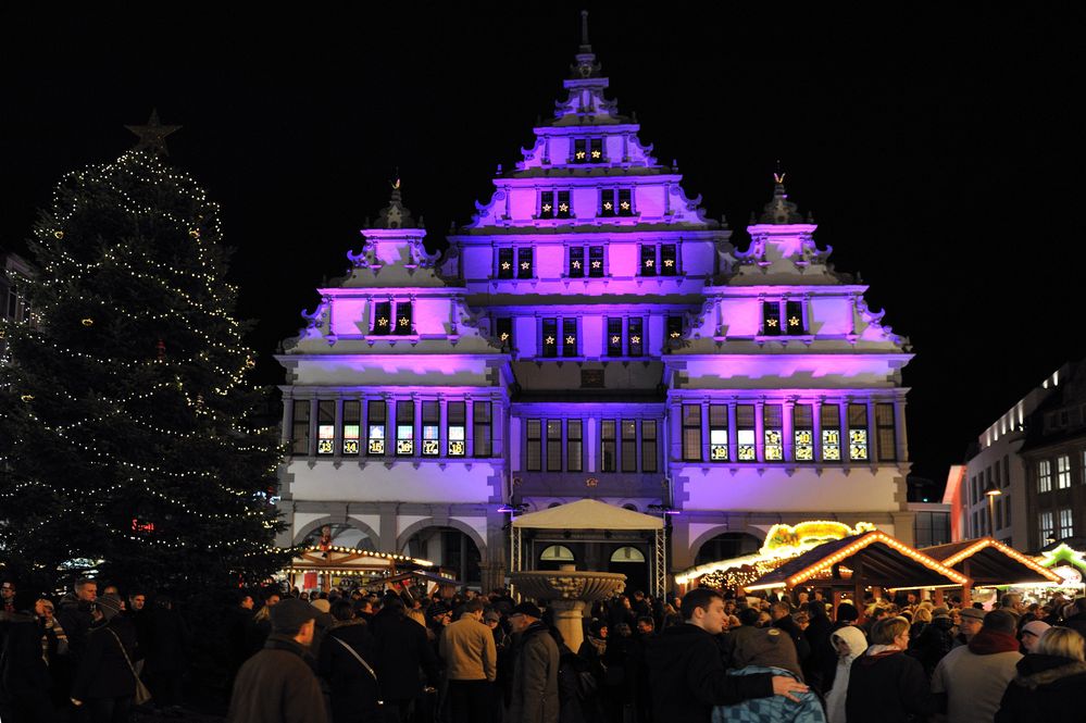 Paderborner Rathaus und Weihnachtsmarkt