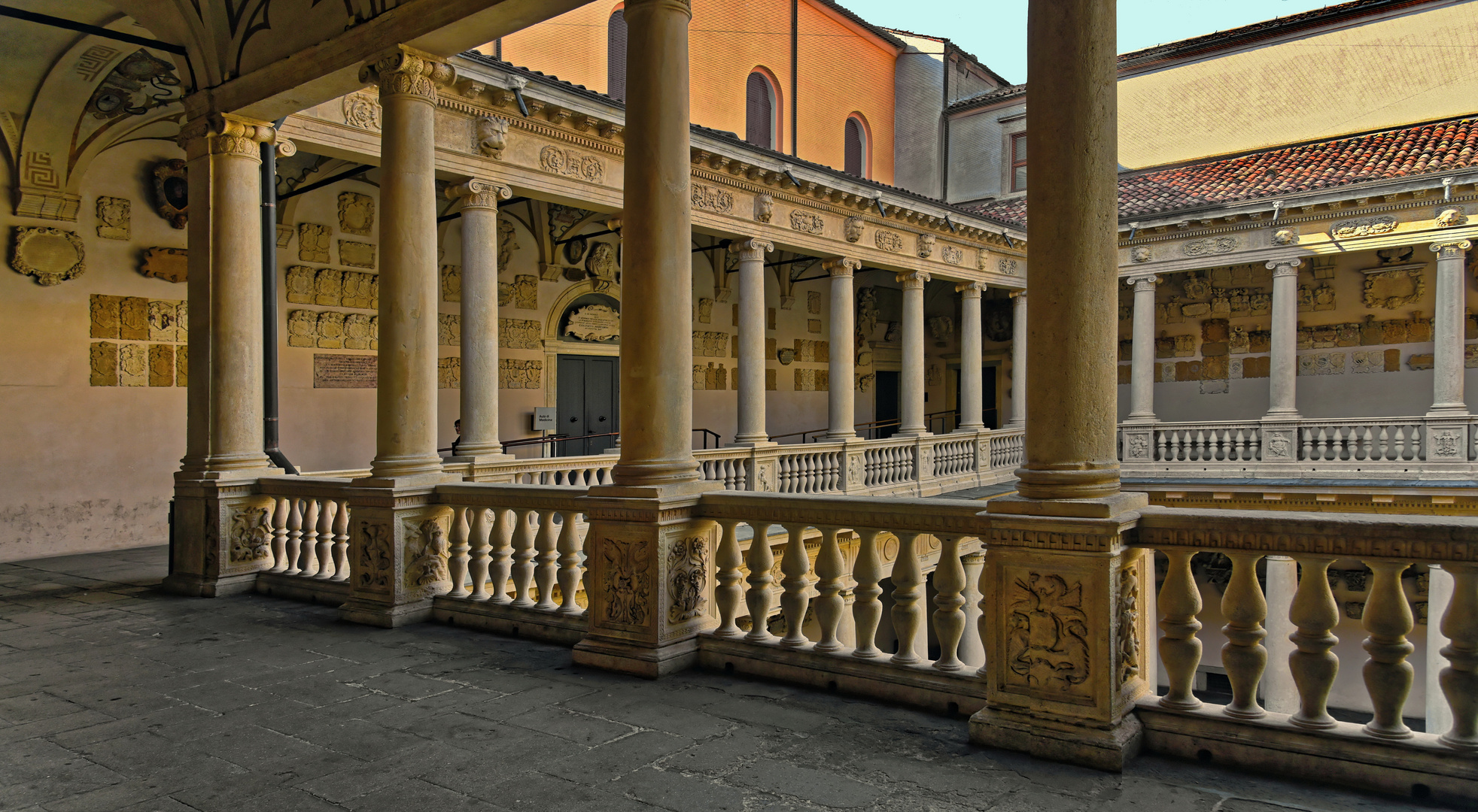 PADUA   - Bo Palast -