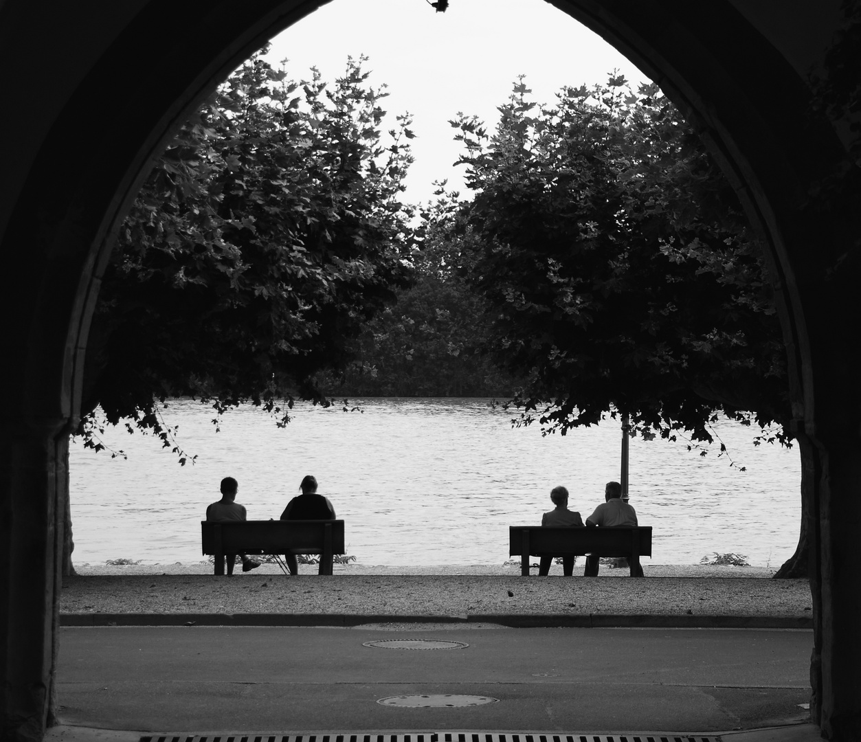 Pärchen am Rhein