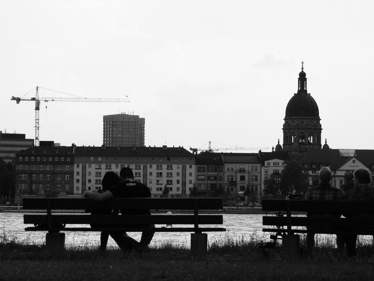Parchen Auf Einer Bank Foto Bild Szene Rhein Paar Bilder Auf Fotocommunity