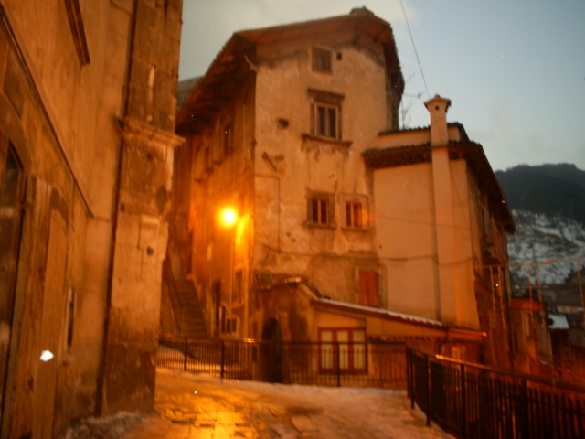 PAESE NOTTURNO DI SCANNO