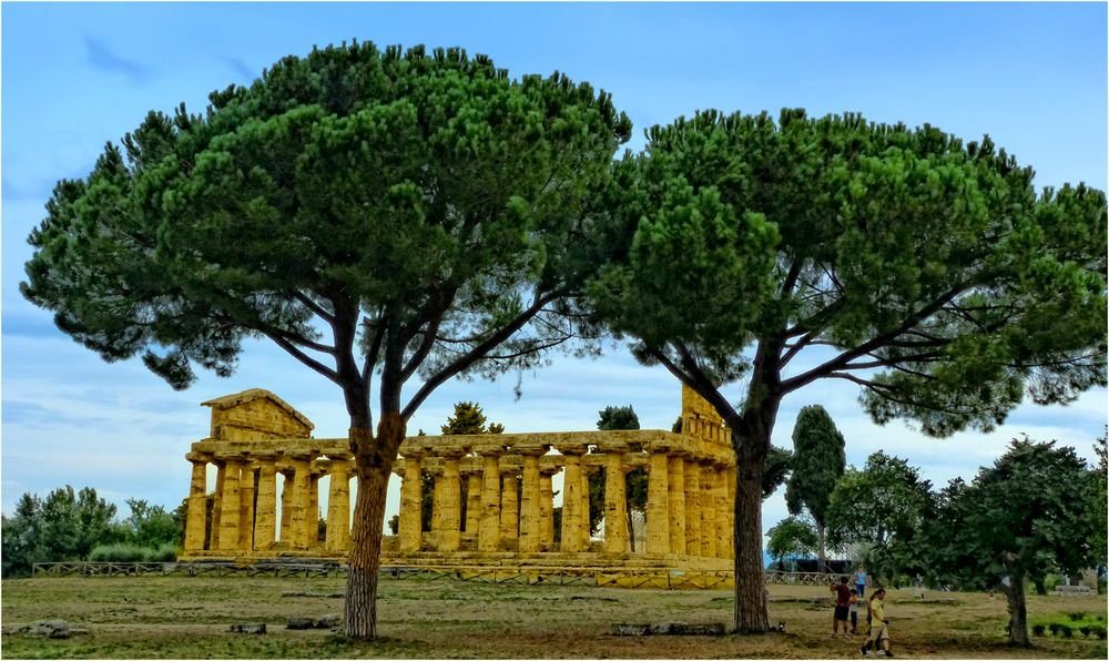 PAESTUM-ATHENETEMPEL