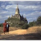 Pagoda at Bagan with monks in front