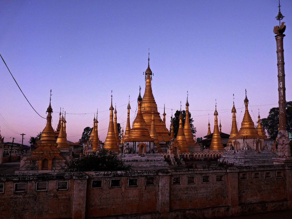 Pagode dorate al tramonto,Pindaya