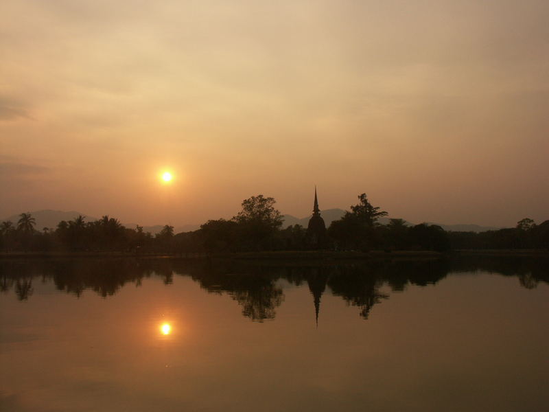 Pagode im Sonnenuntergang