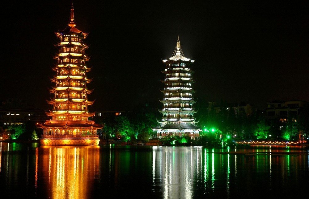 Pagode Towers in Guilin