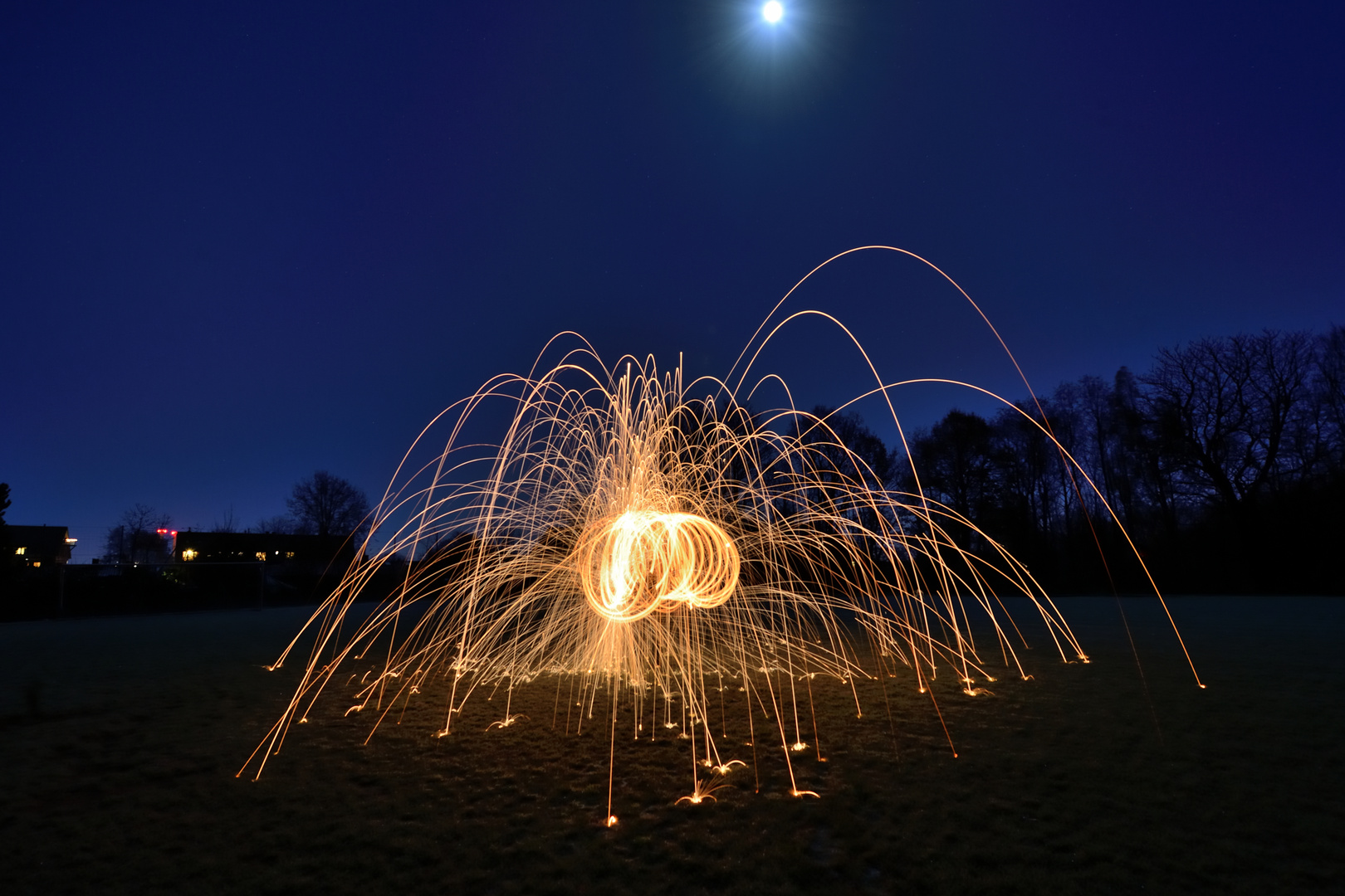 Paint lighting Fire spinning from steel wool