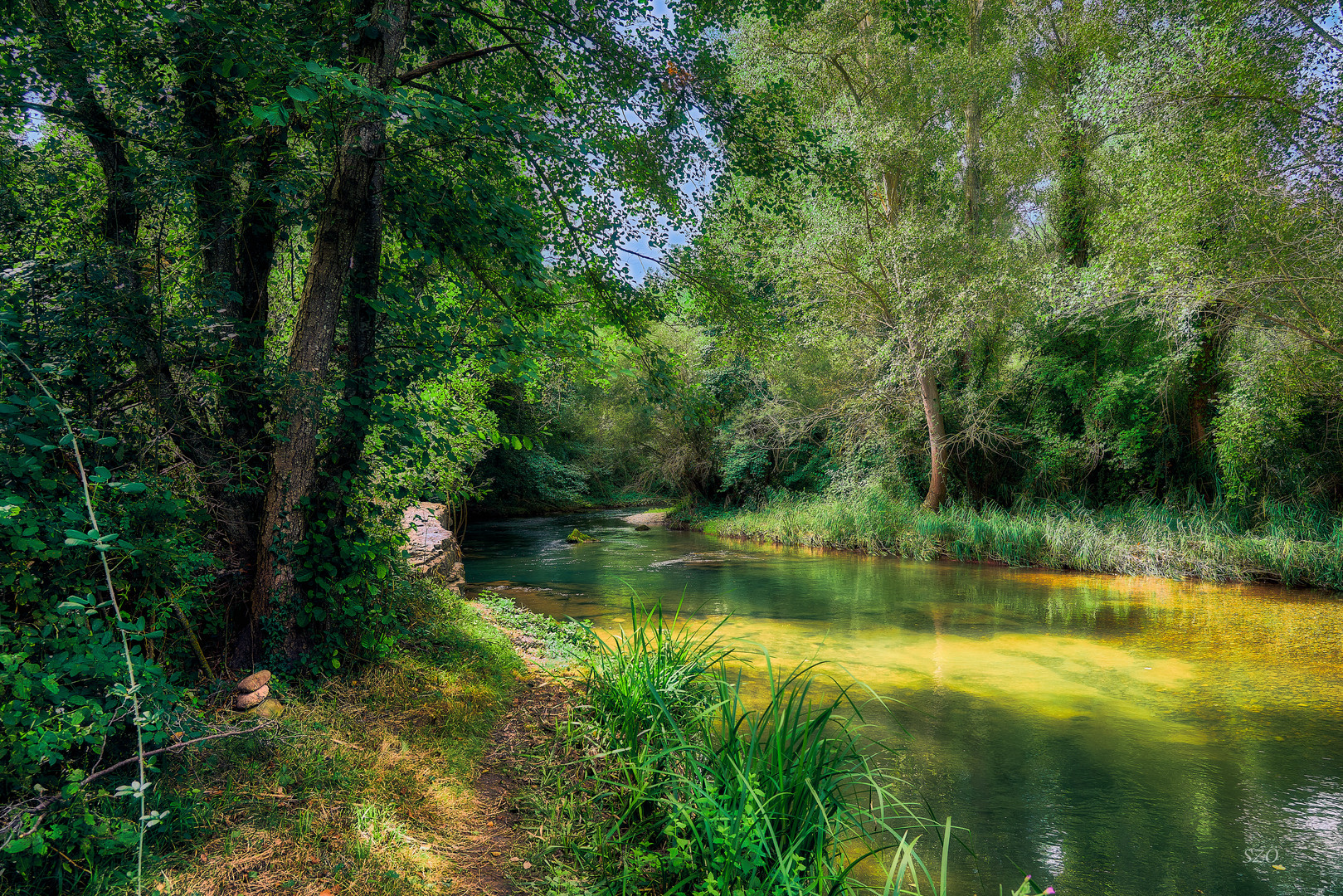 Paisaje con río