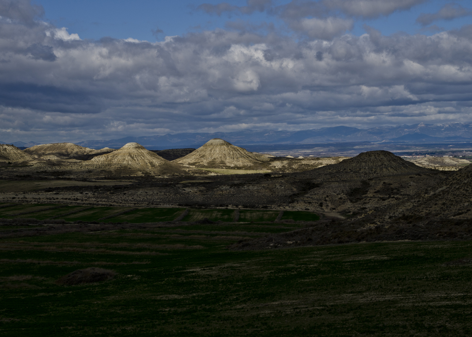 Paisaje Monegrino. (Tetas de Robres)