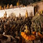 Pak Ou Höhle der 4000 beschädigten Buddha Statuen Luang Prabang Laos