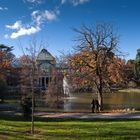 Palacio de cristal en otoño