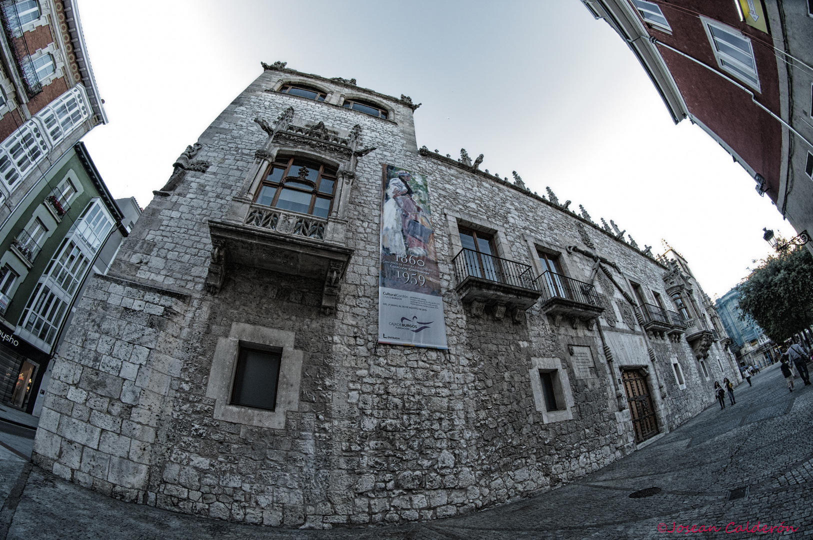 Palacio de los Condestables  de Castilla (Burgos). Popularmente Casa del Cordón. Siglo XV