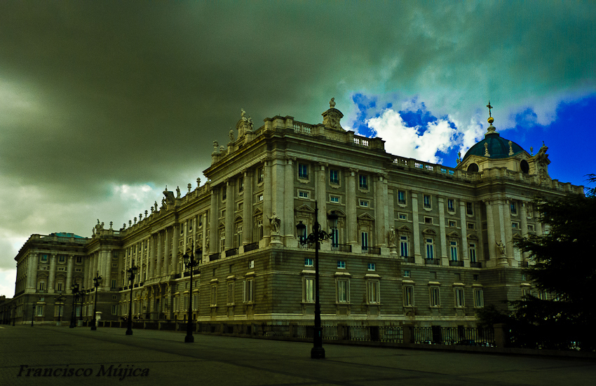 ...Palacio Real...