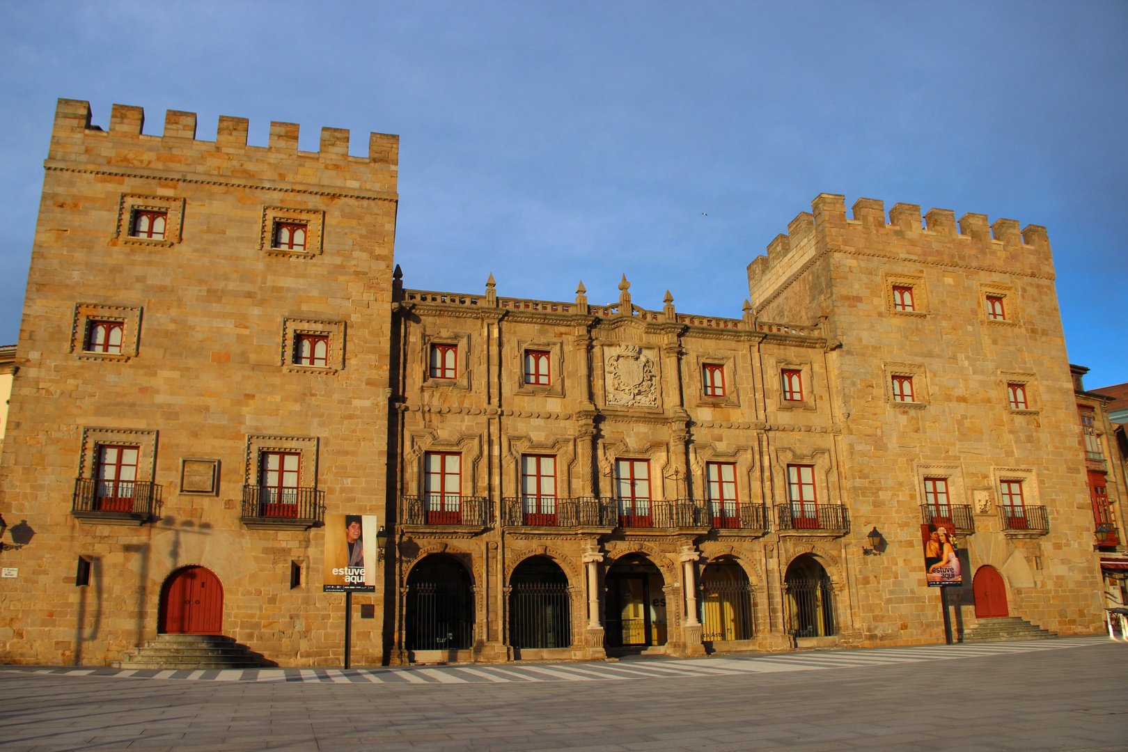 Palacio Revillagigedo, Gijón