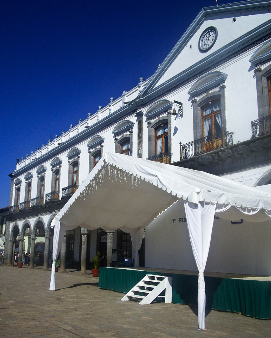 palacio y estrellas.