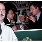 Palästinensische Präsident Jassir Arafat mit Dr. Norman Ali Khalaf. Petersberg bei Bonn. 1993