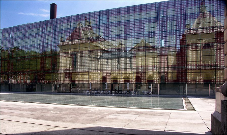 Palais des Beaux Arts, Lille, im Spiegel