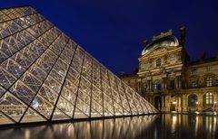 Palais du Louvre - Pyramide du Louvre - 11