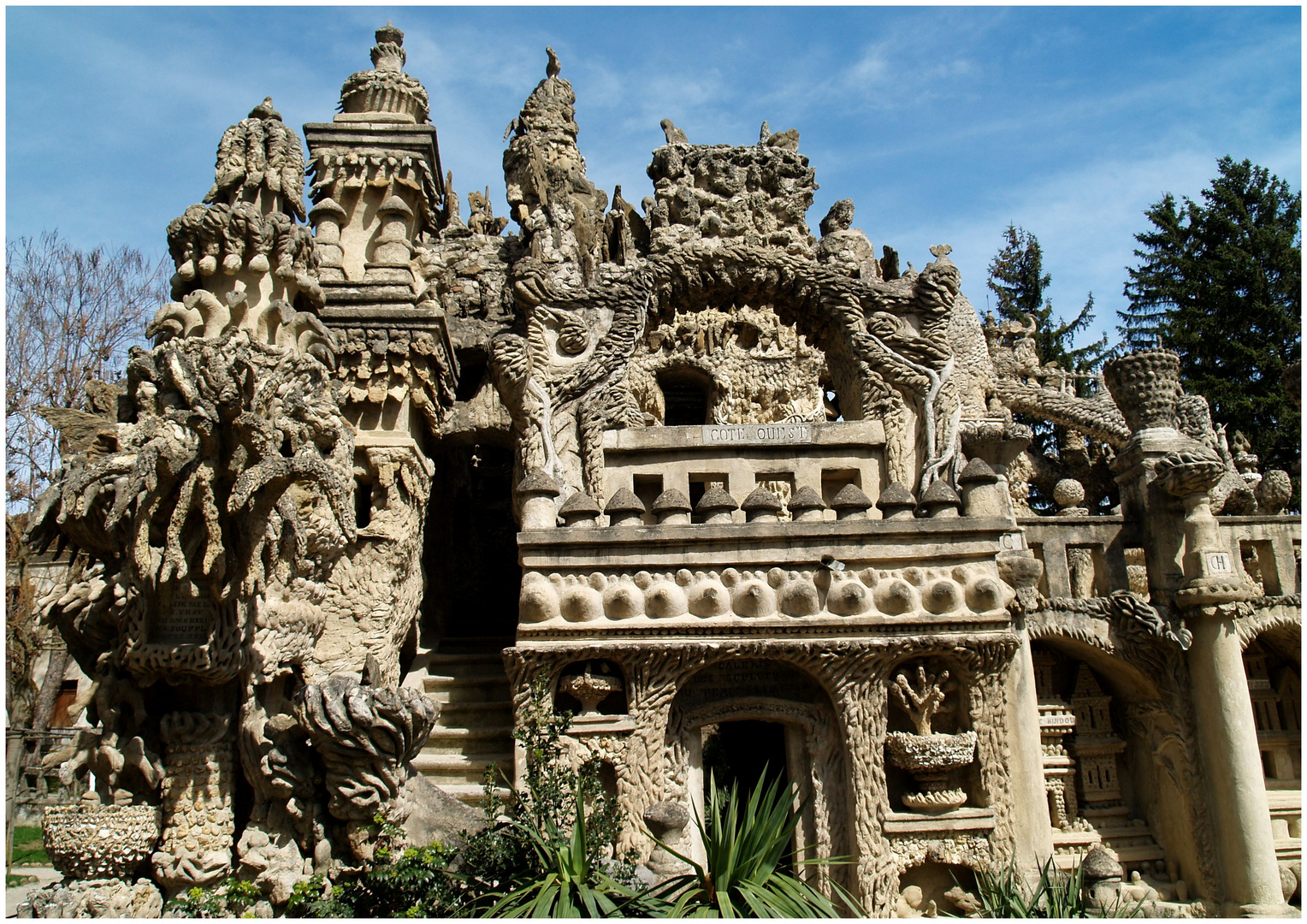 Palais Idéal - Steingewordene Fantasie