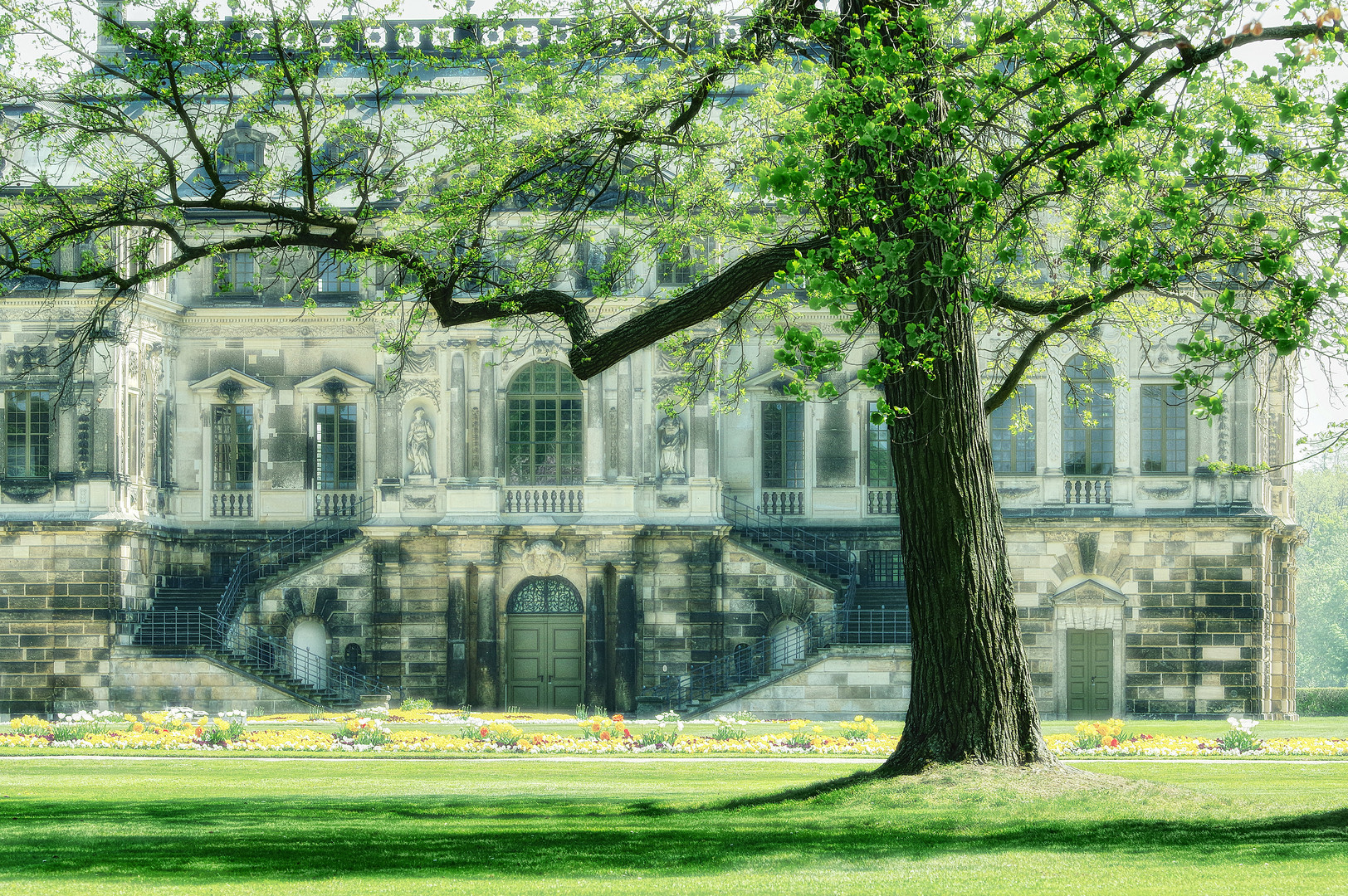 Palais Im Grossen Garten Dresden Foto Bild Architektur