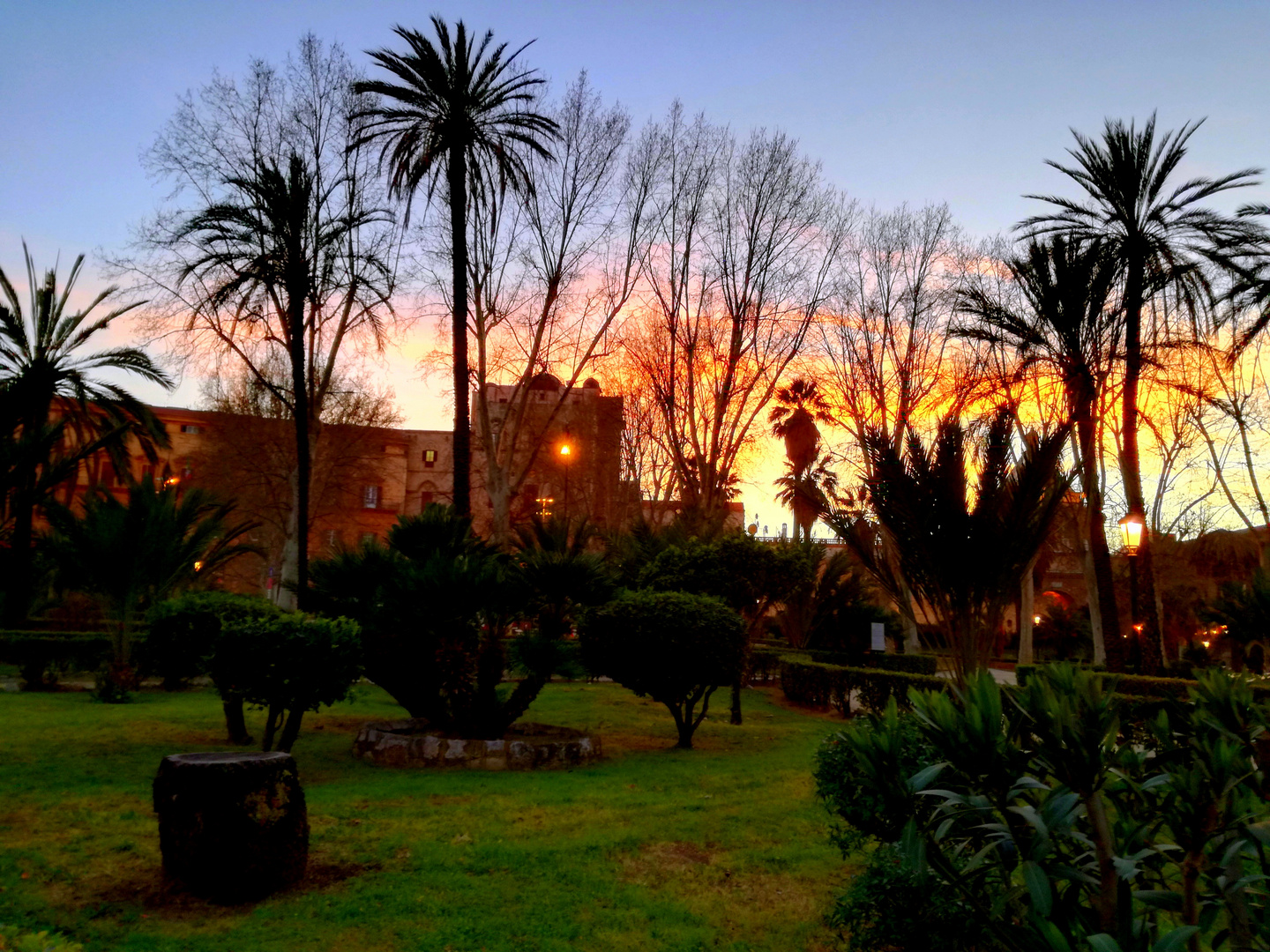 Palais Royal au couchant, Palerme ...