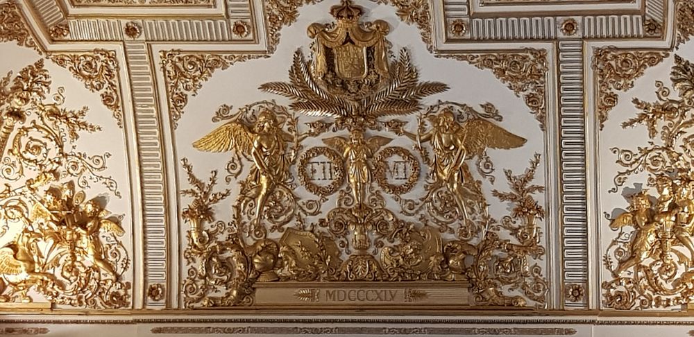 Palast von Caserta Deckendekoration im Tronsaal