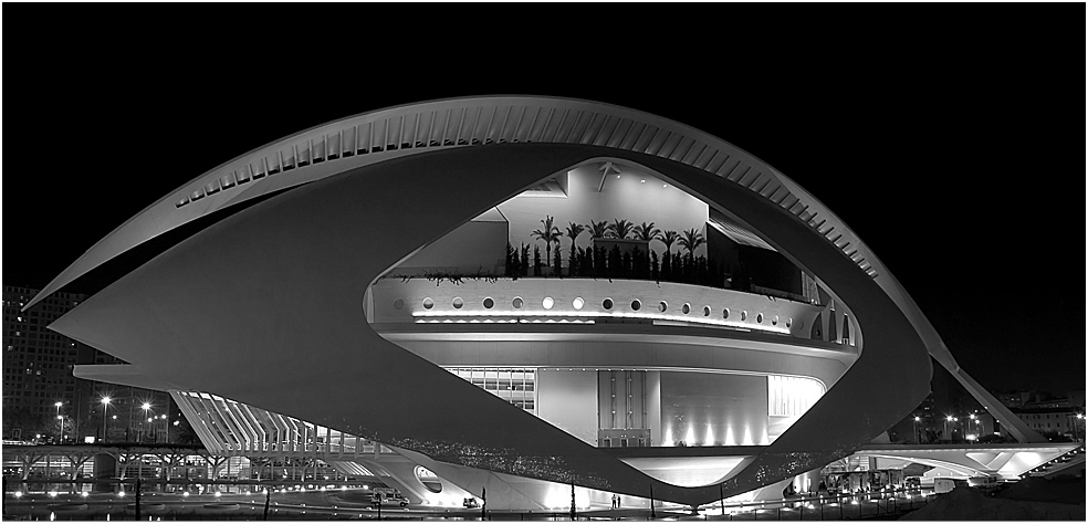 Palau de Les Arts b&w