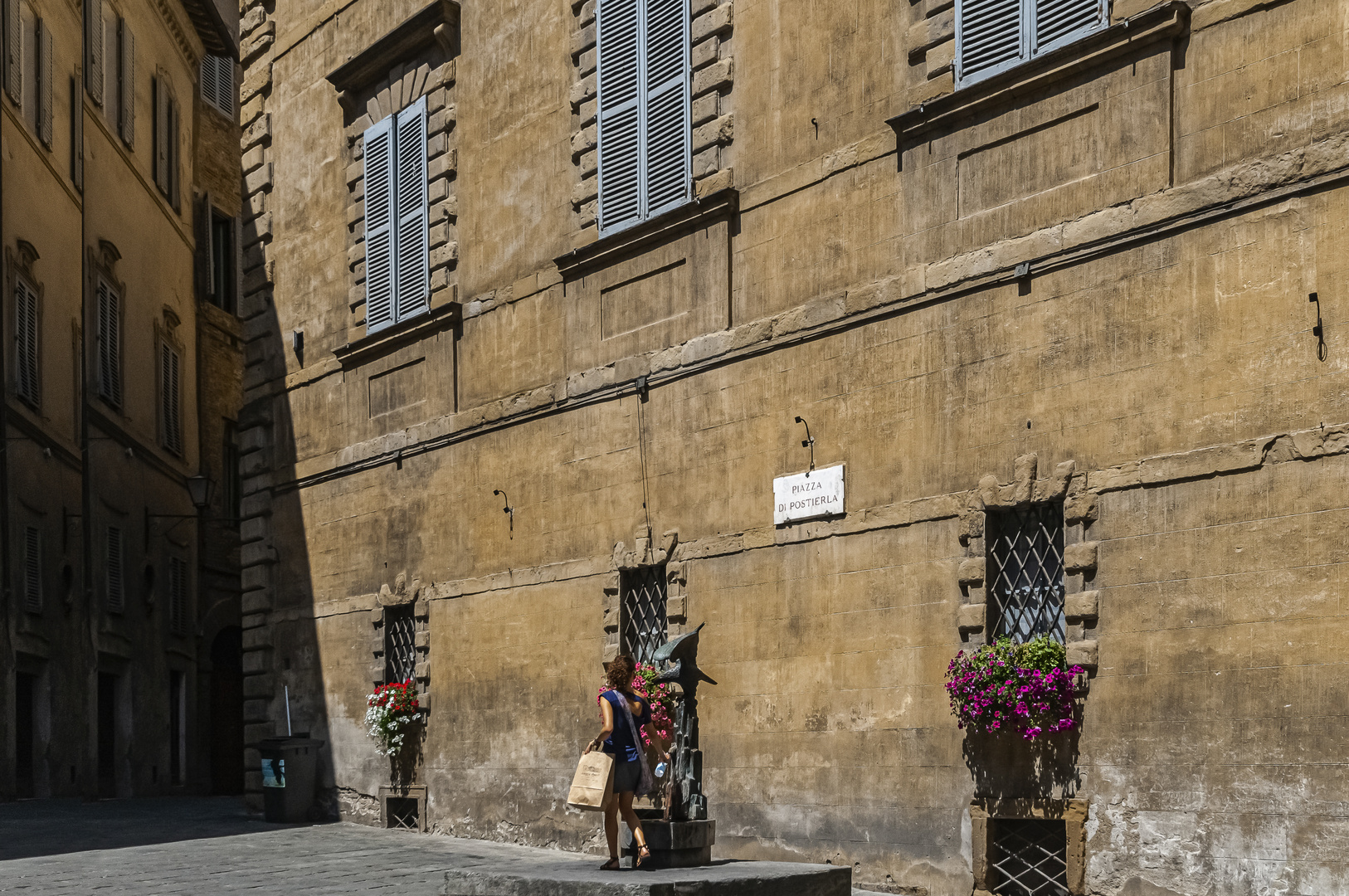 Palazzo Chigi Piccolomini alla Postierla