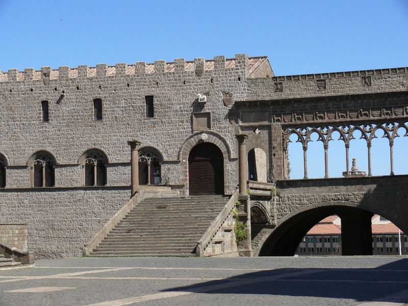 Palazzo dei Papi ( Viterbo )