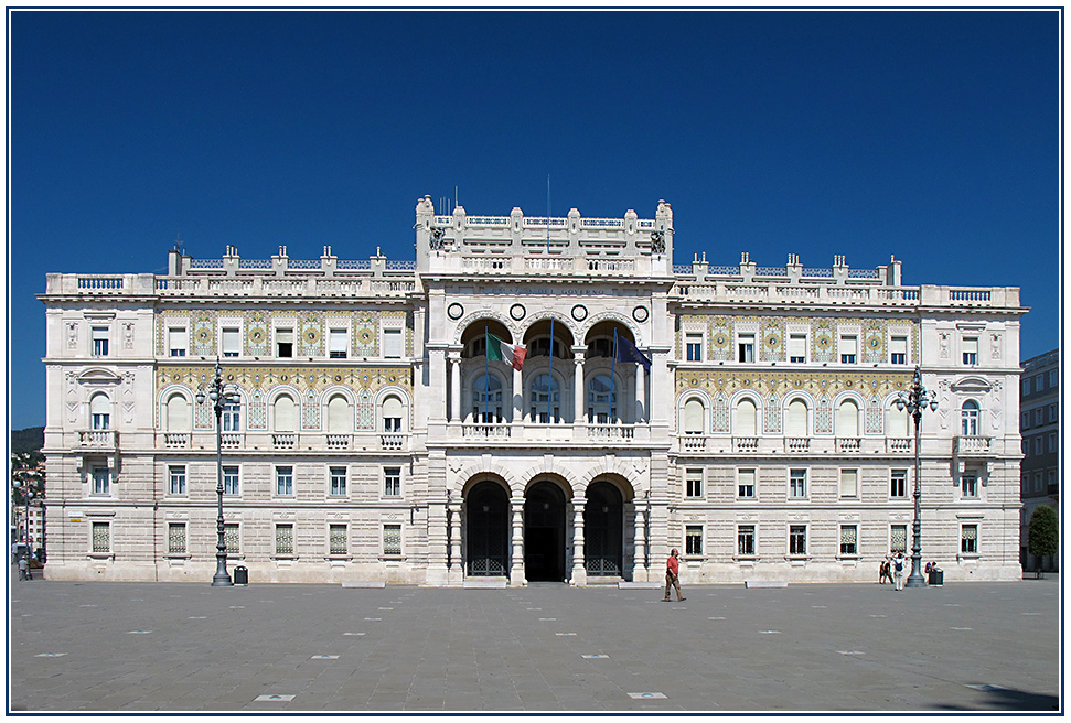 Palazzo del Governo - Piazza Unità d'Italia - Triest