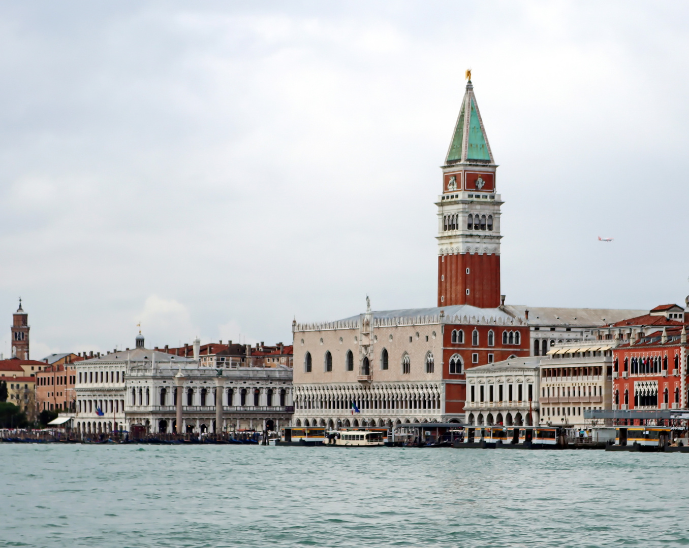 Palazzo Ducale,Dogenpalast und andere Gebäude