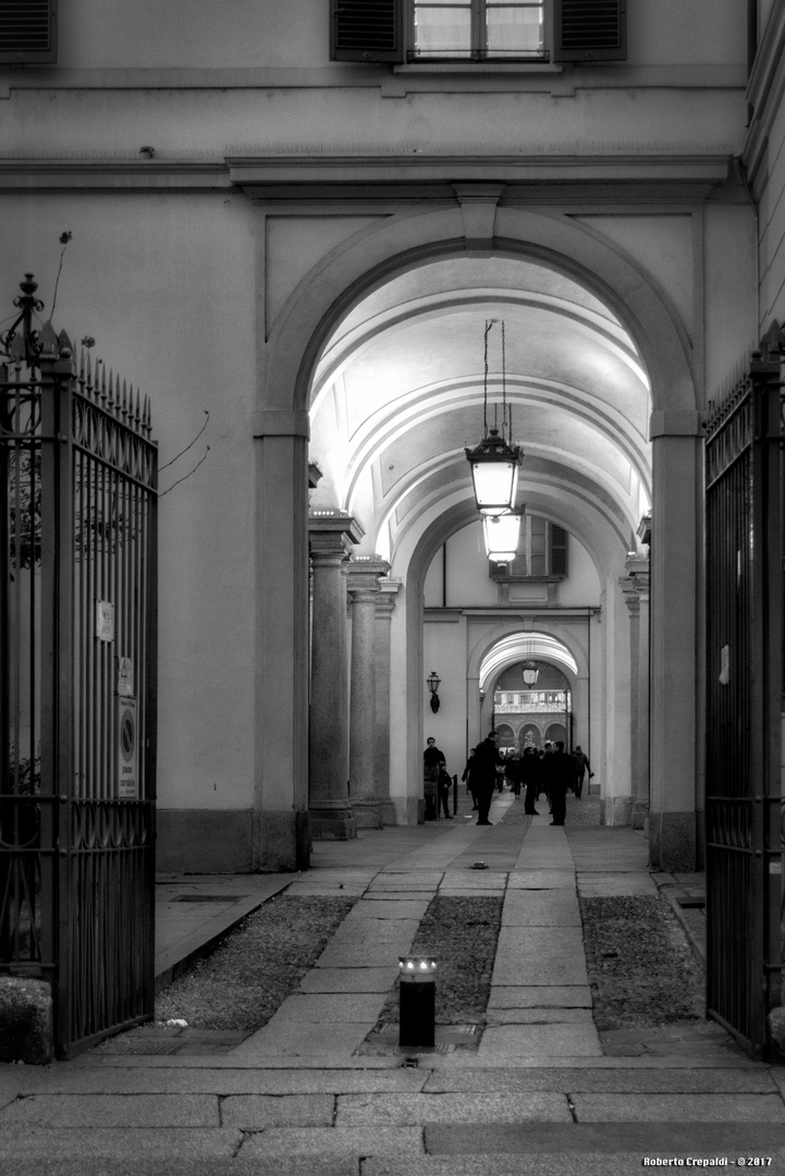 Palazzo Reale, portico