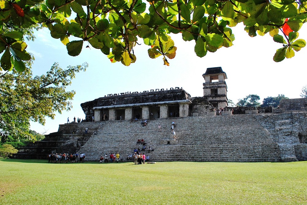 Palenque: Der Palast