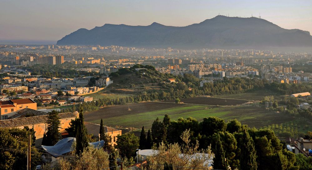 Palermo, die Stadt am Tyrrhenischen Meer