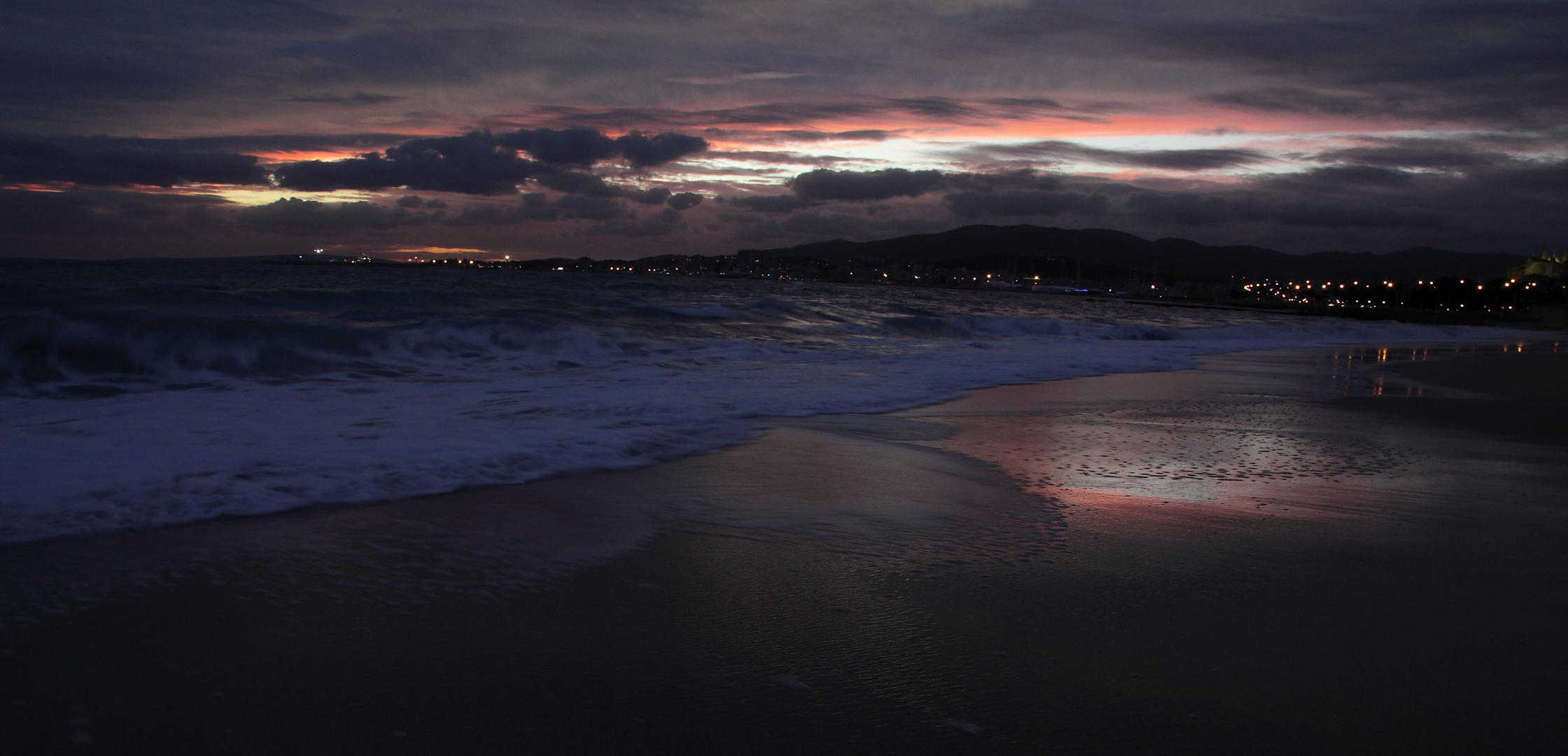 Palma de Mallorca by night