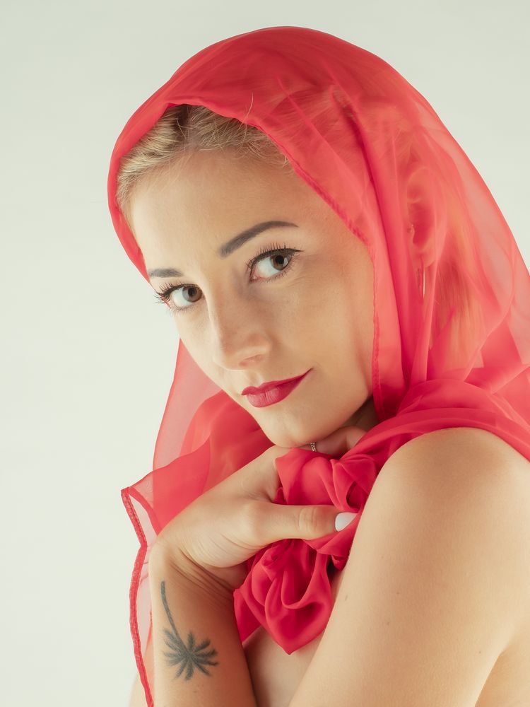 Palme Foto & Bild | indoor, frau, shooting Bilder auf ...