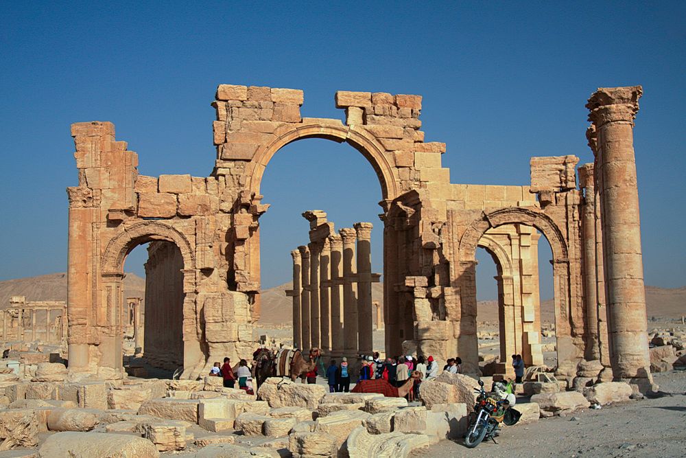 Palmyra: Das Hadrianstor an der grossen Säulenstrasse (2) (Archivaufnahme 2009)