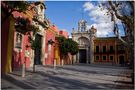 Palomas frente al Gran Poder. Sevilla tiene un color especial... de groc 