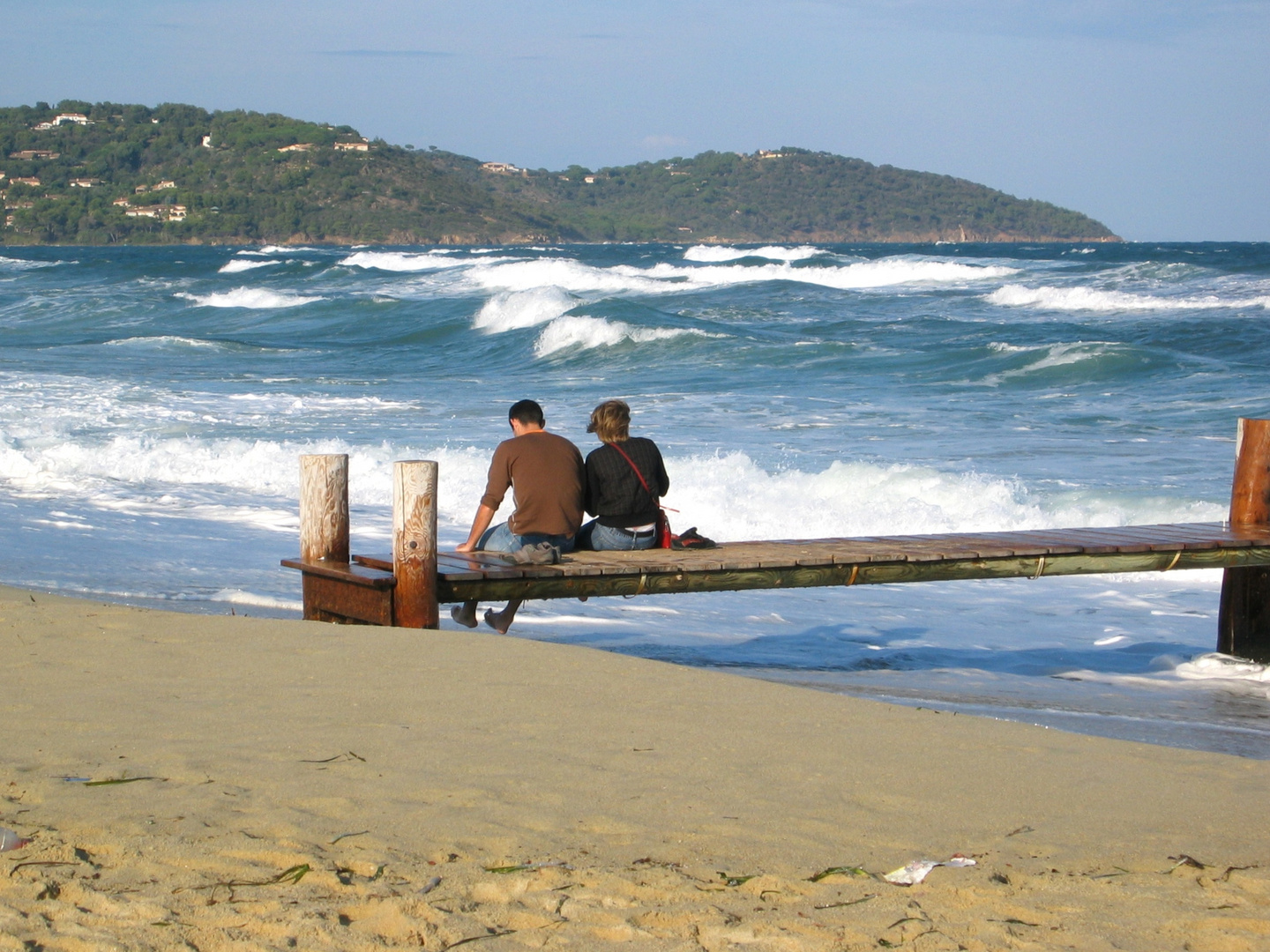 pampelone beach with waves 2004