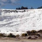 Pamukkale (=Baumwollburg): Kalksinterterrassen