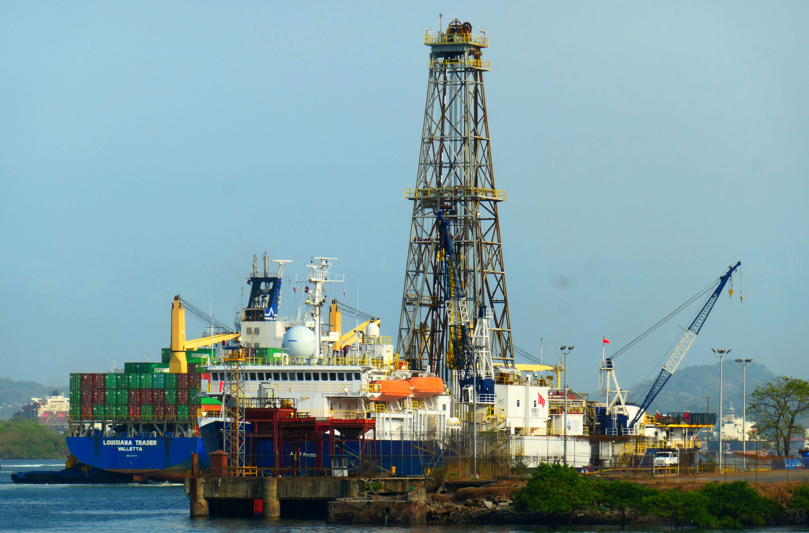 Panama-Kanal Ölbohrer