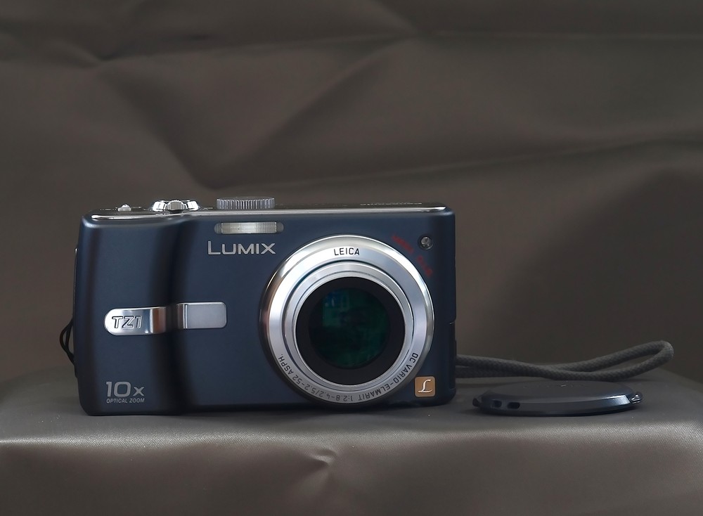 Panasonic Lumix TZ 1