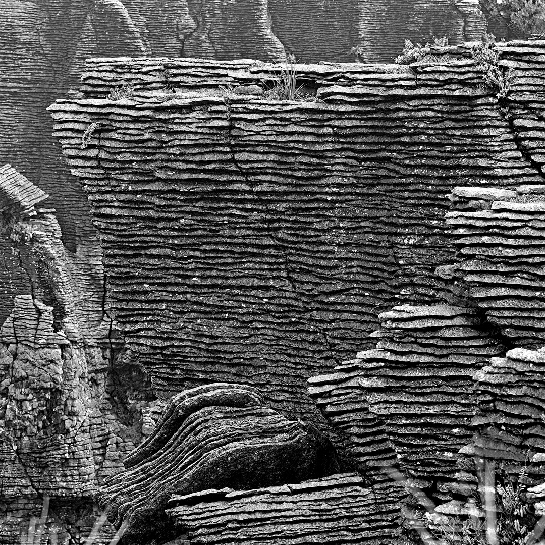 Pancake Rocks (II)