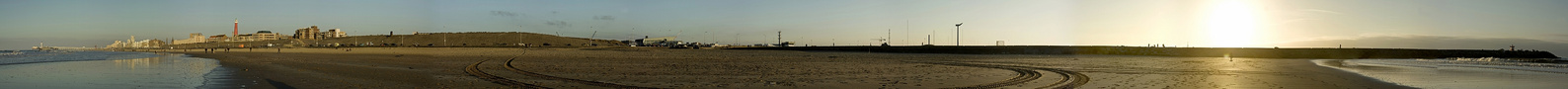 Pano - Blumen am Strand,Spuren im Sand und meine Sonne... von Versuchsbilder